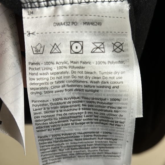 Dare2Be NWT Women’s Black Jacket/Sweater - Picture 9 of 9